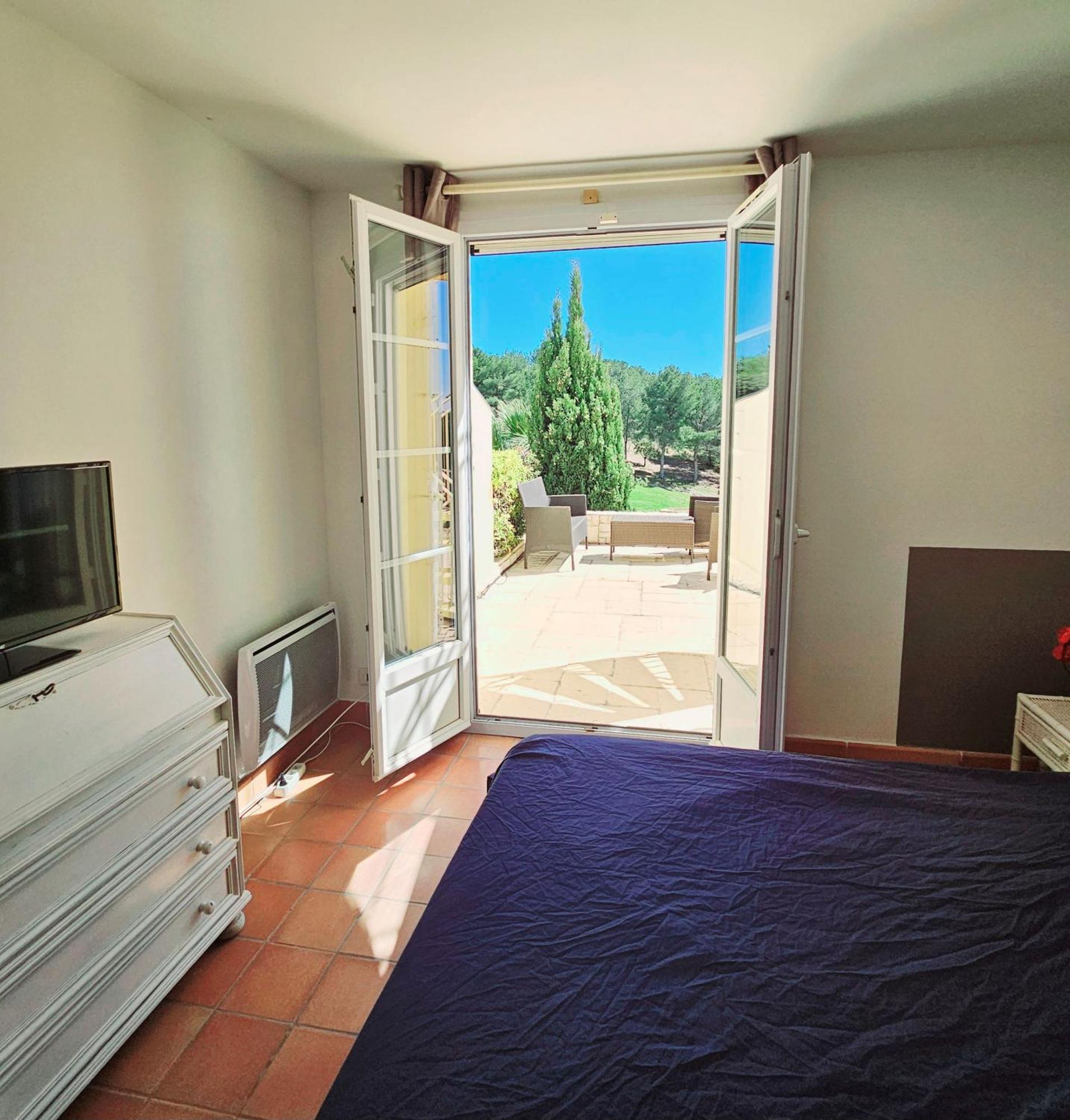 Villa Dans Cadre D'Exception - Golf, Piscine Et Tennis Prive Saint-Cyr-sur-Mer Dış mekan fotoğraf